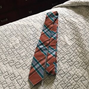 Plaid tie
